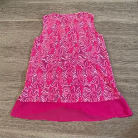VInce Camuto Pink patterned sleeveless tan… - Picture 2 of 6